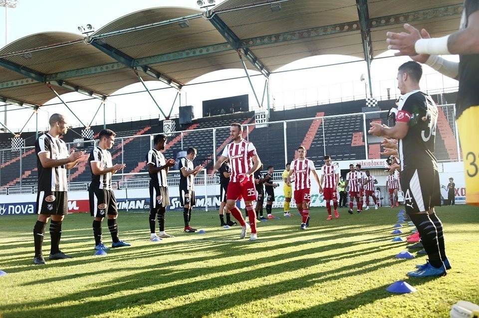 ofi-olympiacos-pasillo-2-U4HVi.jpg