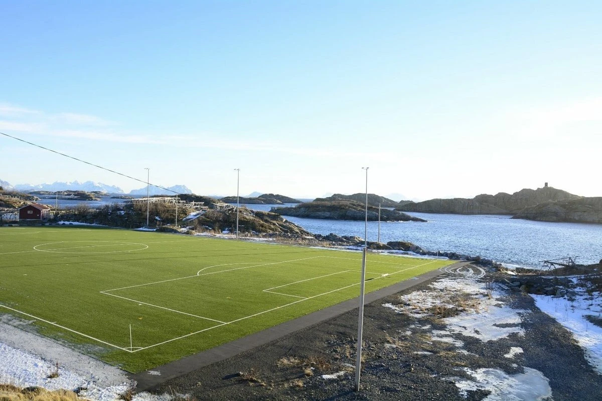 henningsvaer-stadion-7.jpg