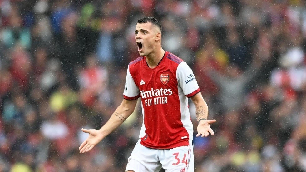 xhaka-1.jpg