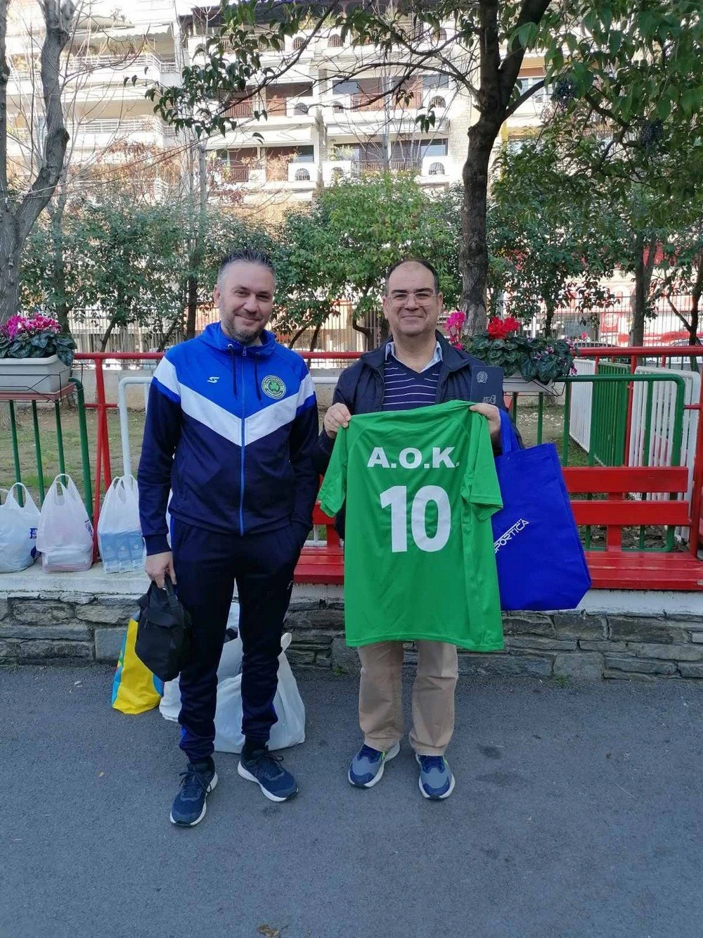aok-1.jpg