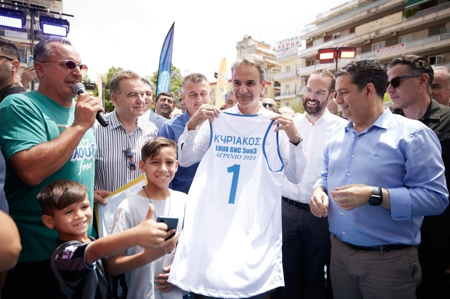 mitsotakis-basket-agrinio2.webp