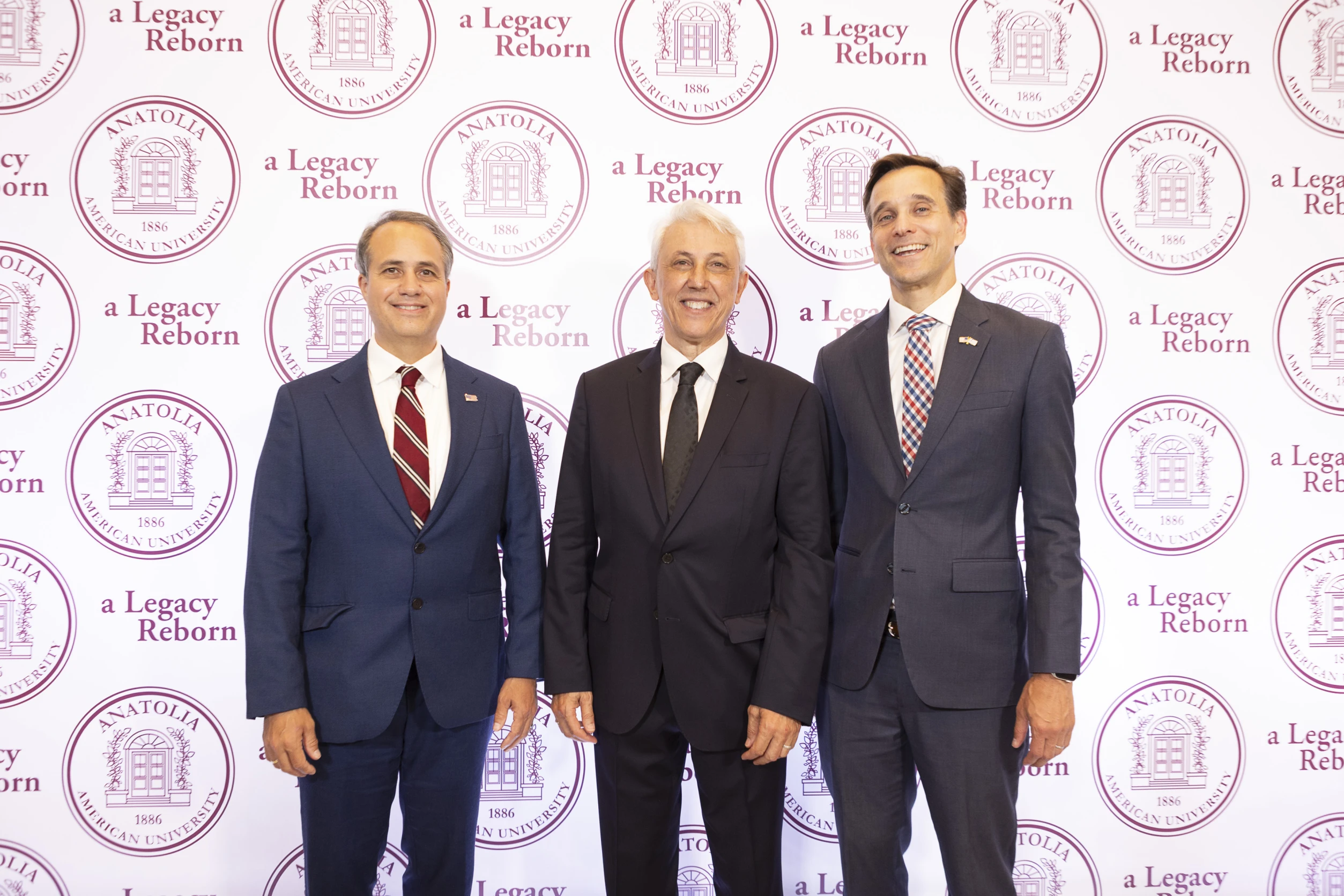 Ο Γενικός Πρόξενος των ΗΠΑ στη Θεσσαλονίκη&nbsp;Jerry&nbsp;Ismail, ο Πρόεδρος του Ανατόλια Δρ Πάνος Βλάχος, ο Επιτετραμμένος (Deputy Chief of Mission) της Πρεσβείας των Ηνωμένων Πολιτειών στην Ελλάδα Joshua Huck