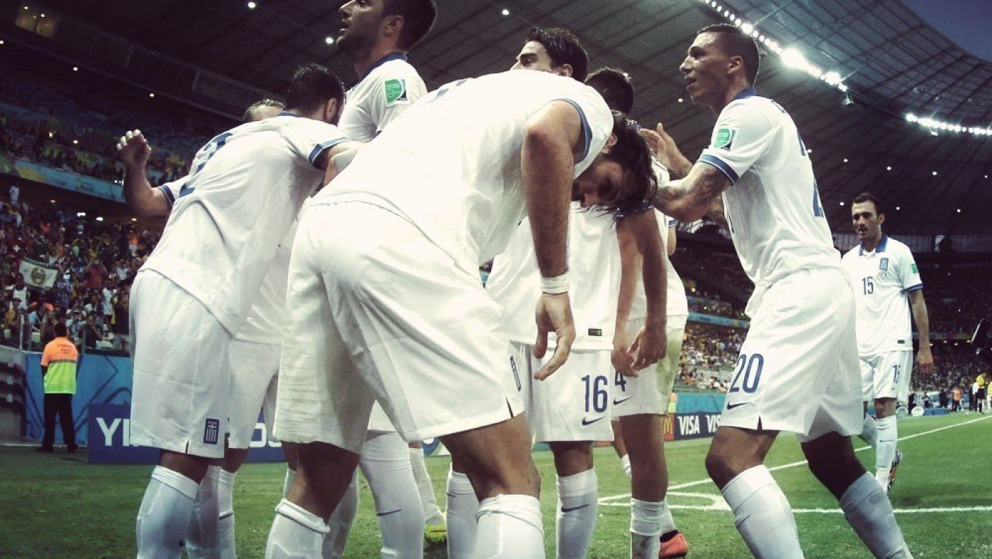 Έριξαν τα... τείχη στο Αρακαζού (pic)