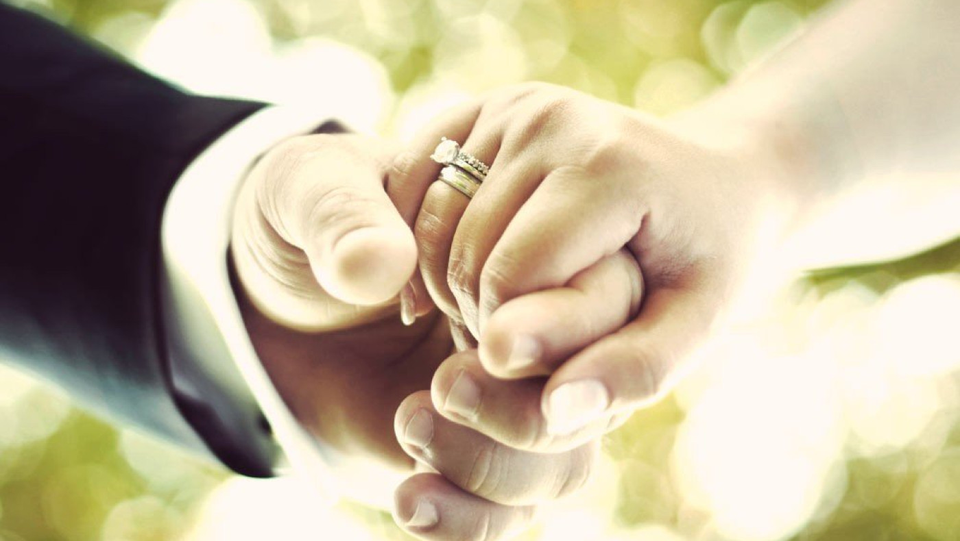  Πρόταση γάμου πριν το το τζάμπολ