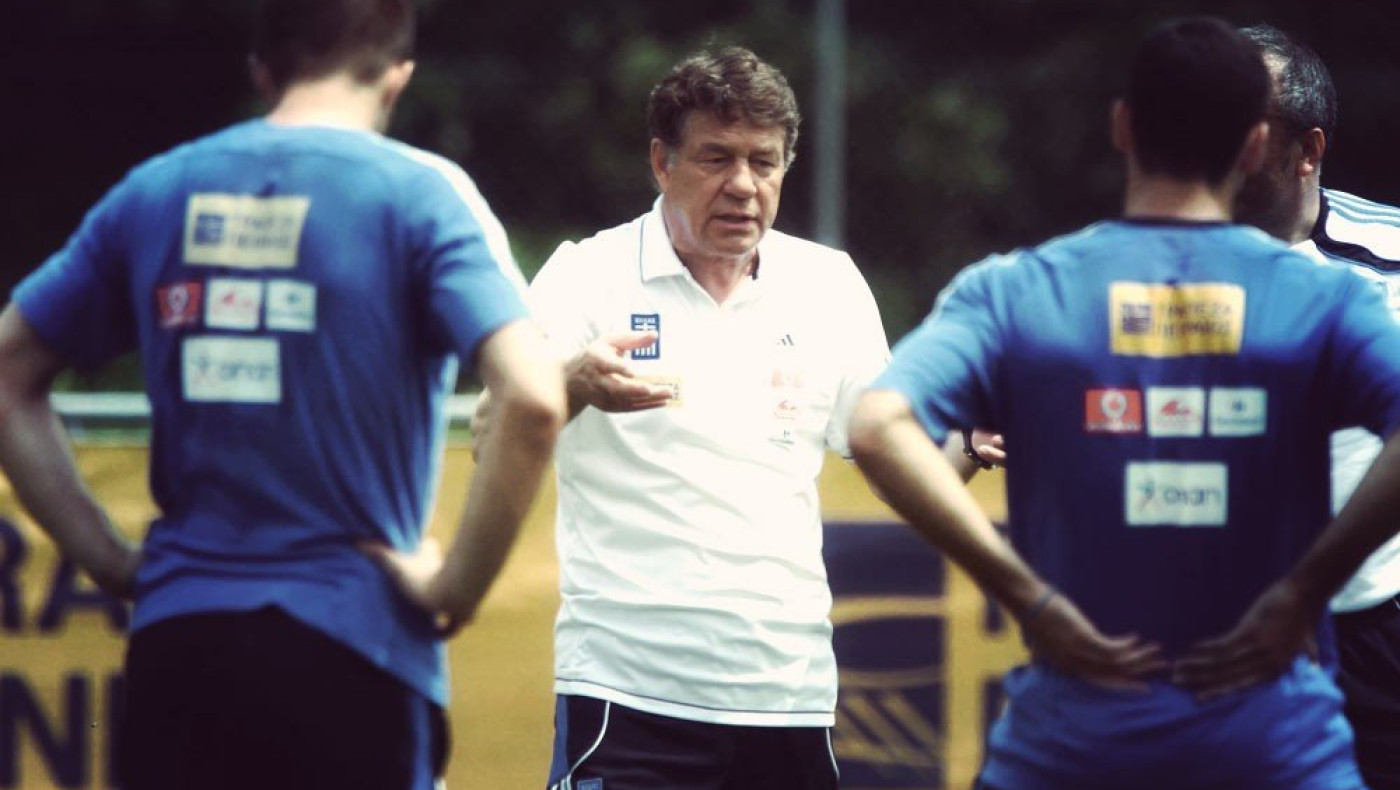 Το επεισόδιο Τζαβέλλα -Μανιάτη και η διαφορά του Σάντος με τον Ρεχάγκελ