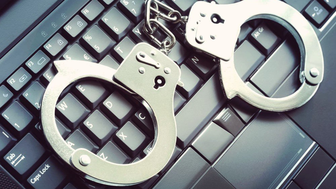 Αστυνομικοί πλήρωναν για να βλέπουν «ζωντανά» βιασμούς παιδιών