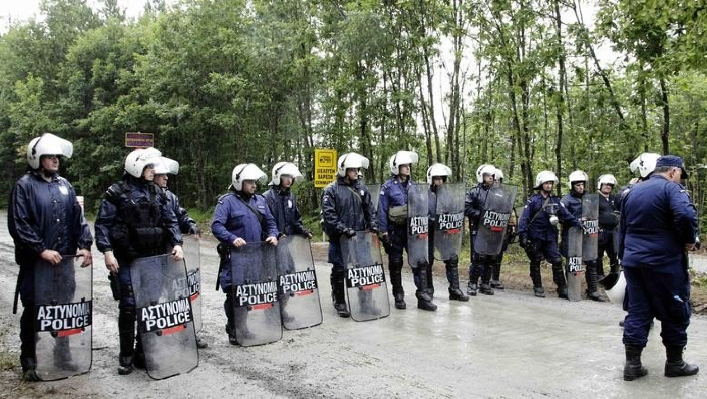 Ένταση και χημικά στα Τρίκαλα