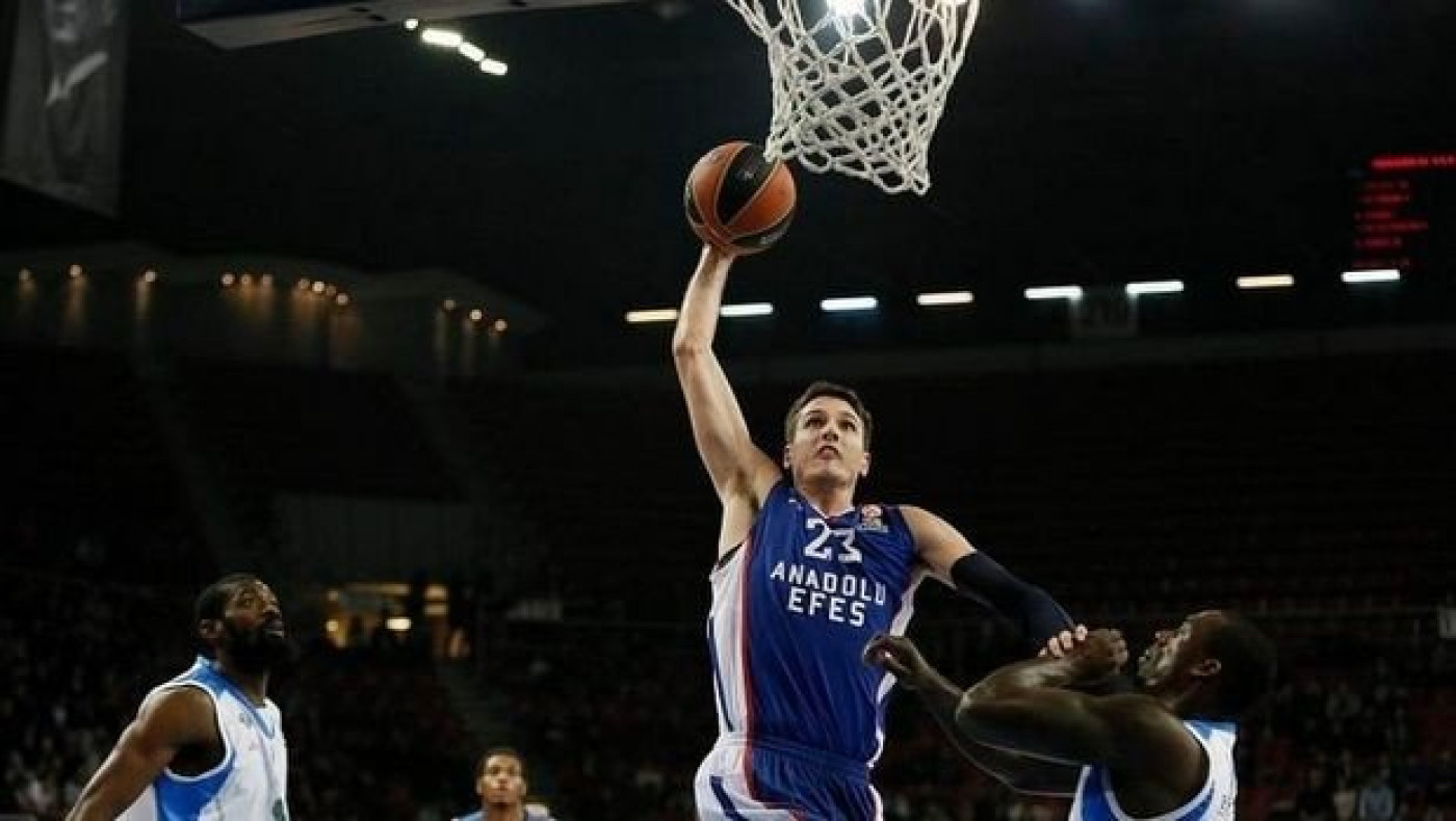 Στην κορυφή η Εφές