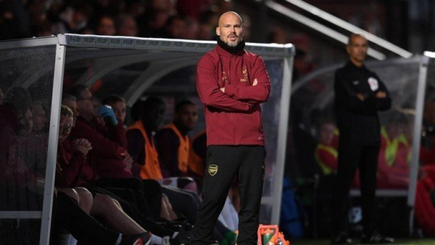 Βοηθός του Εμερι ο                Φρέντι Λιούνγκμπεργκ!