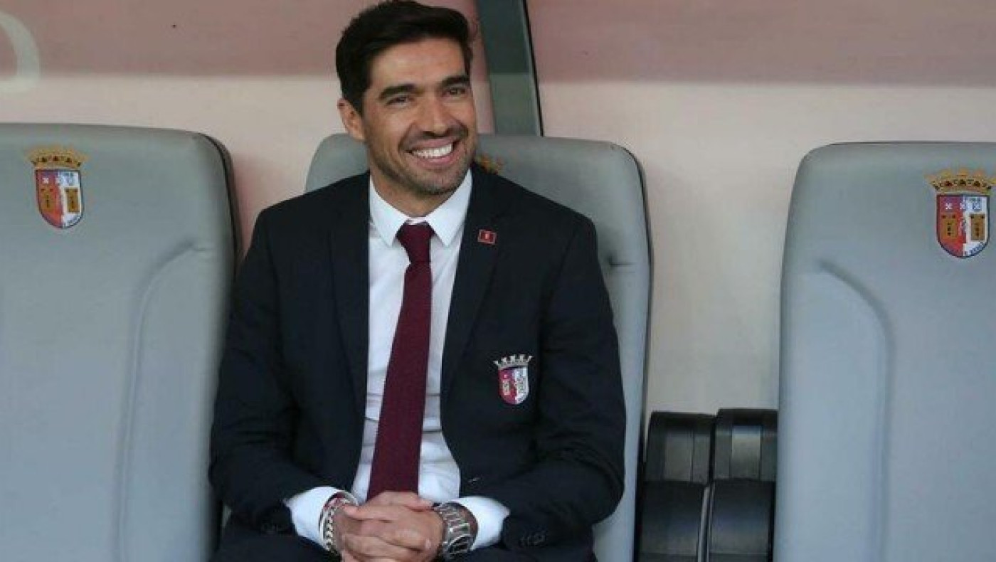 ΤΡΕΛΑ ΛΕΦΤΑ ΑΠΟ ΙΒΑΝ: «6.000.000 ευρώ για τρία χρόνια ο Φερέιρα»