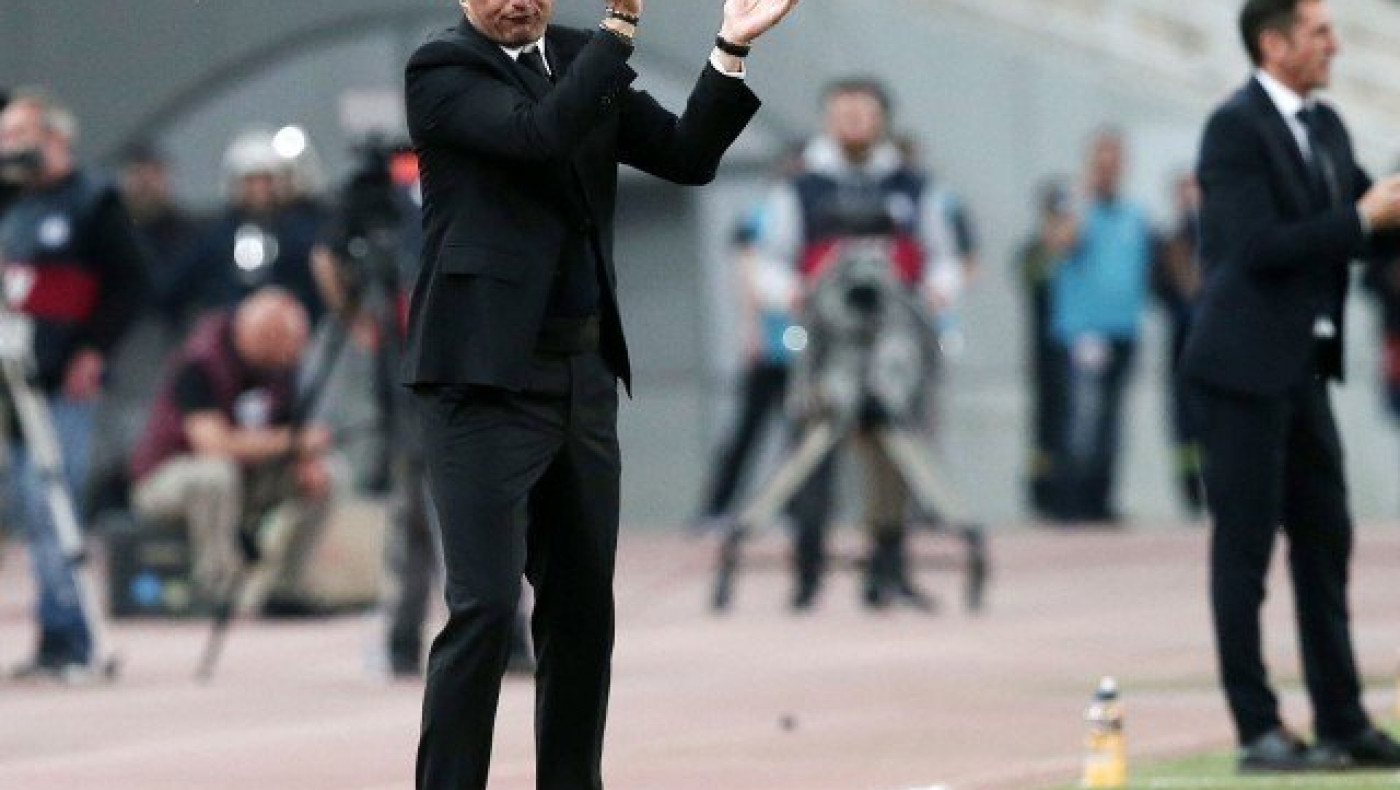 Ούτε φέτος κόπηκε το «χούι», αλλά έφταιγε κι ο Λουτσέσκου