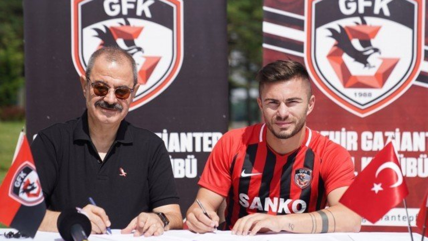 Υπέγραψε στην Γκαζιαντέπ ο                           Αλίν Τόσκα