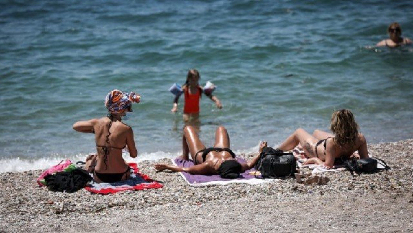 Καυτό διήμερο      με το θερμόμετρο στους 42 βαθμούς!