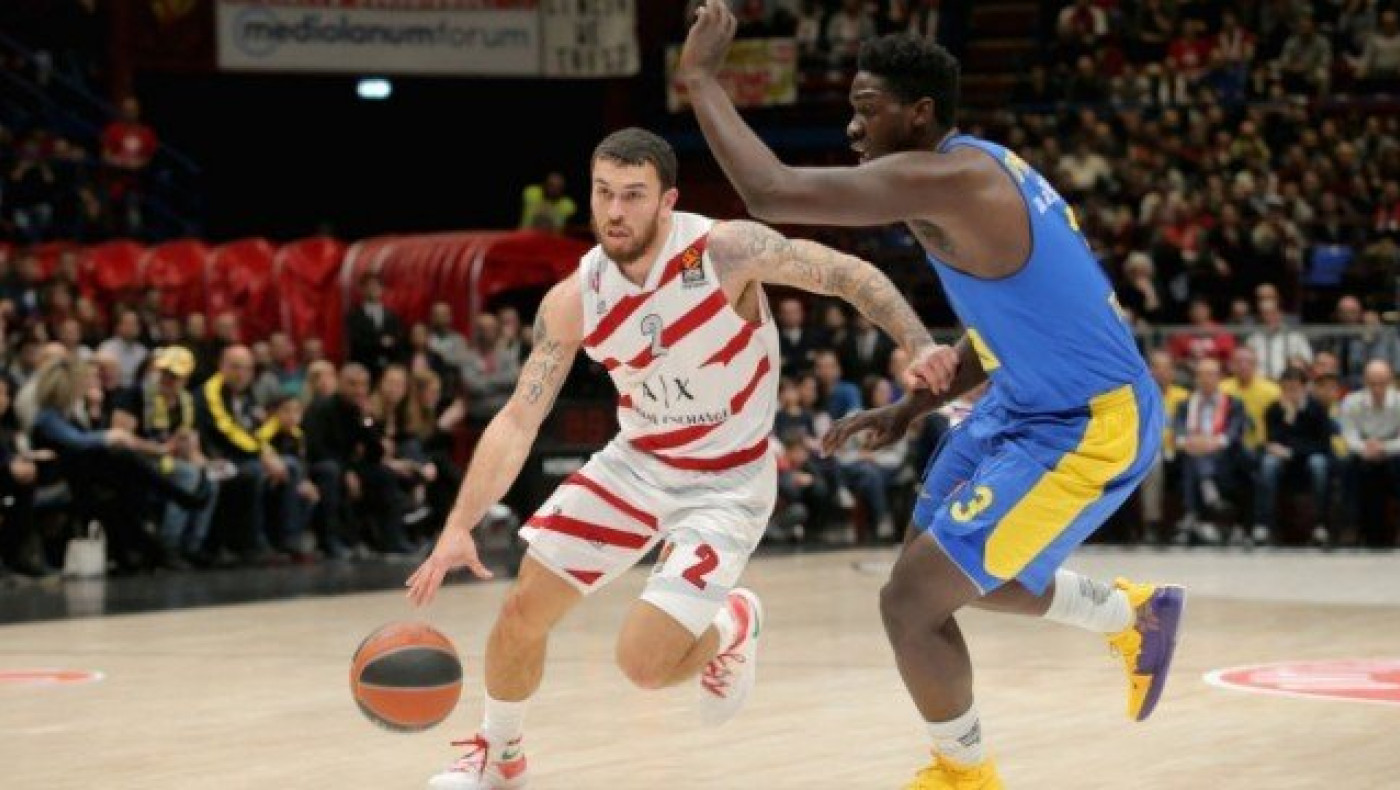 Μεσίνα: «Ενημέρωσα τον Τζέιμς πως δεν τον υπολογίζω»