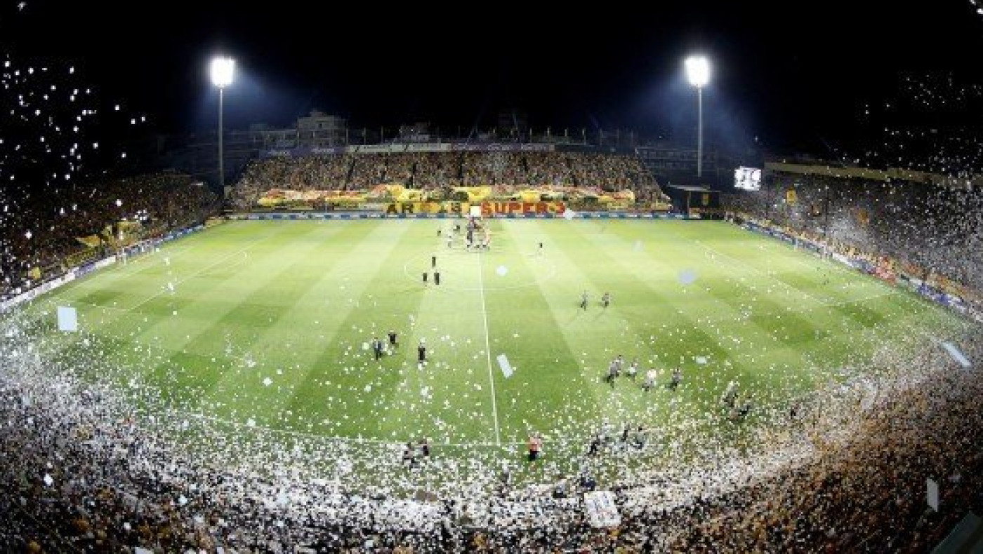 Τρομερή ατμόσφαιρα από τους φιλάθλους του Άρη (pics/videos)