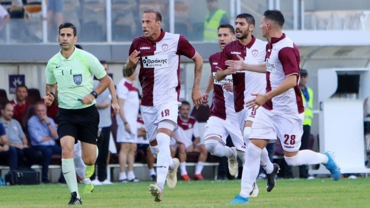 Ενώ ο ΠΑΟΚ      «ψάχνεται», «οι άλλοι» τον… χαβά τους