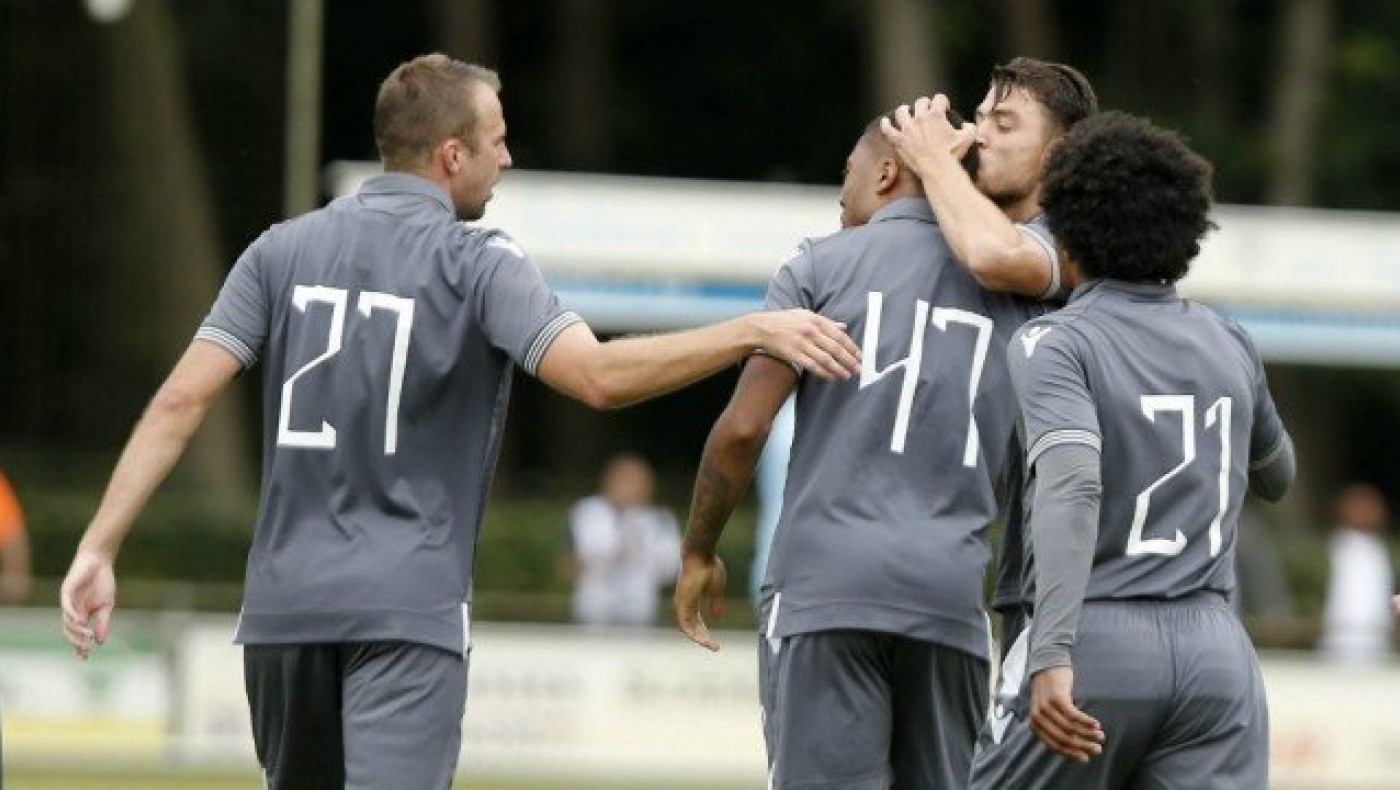 Είναι ακόμη                             μία ώρα δύσκολη