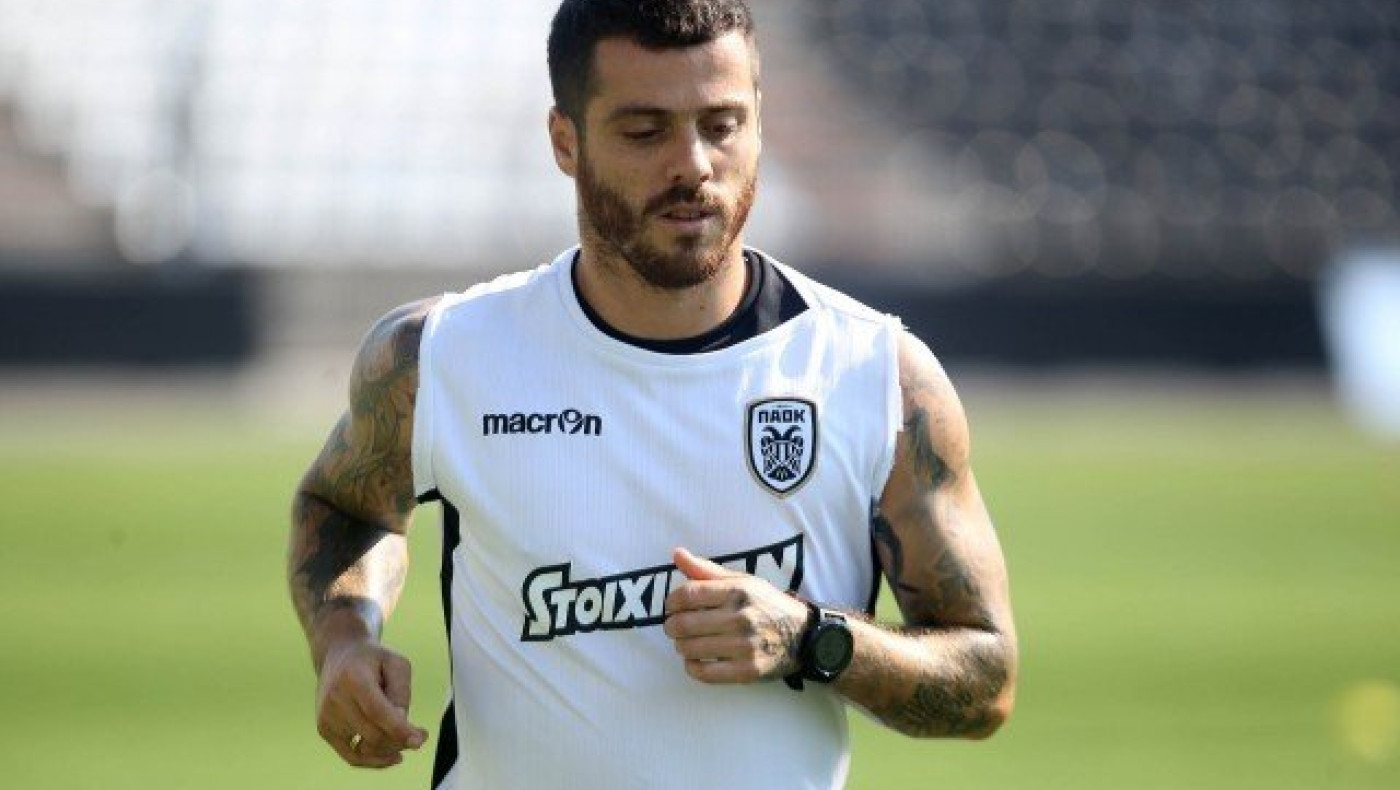 Στο πλευρό της Εθνικής και ο Αντελίνο Βιεϊρίνια                  (pic)