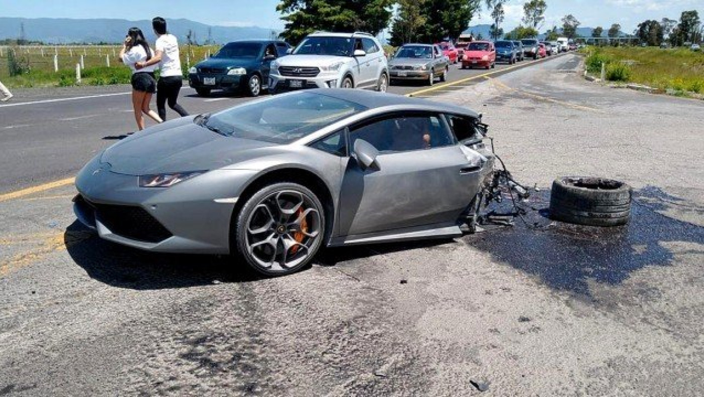 Lamborghini Huracán κόπηκε στη μέση ύστερα από σύγκρουση (vids)