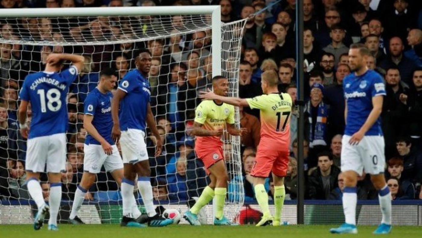 Άλωσε το «Γκούντισον Παρκ»            η Μάντσεστερ Σίτι