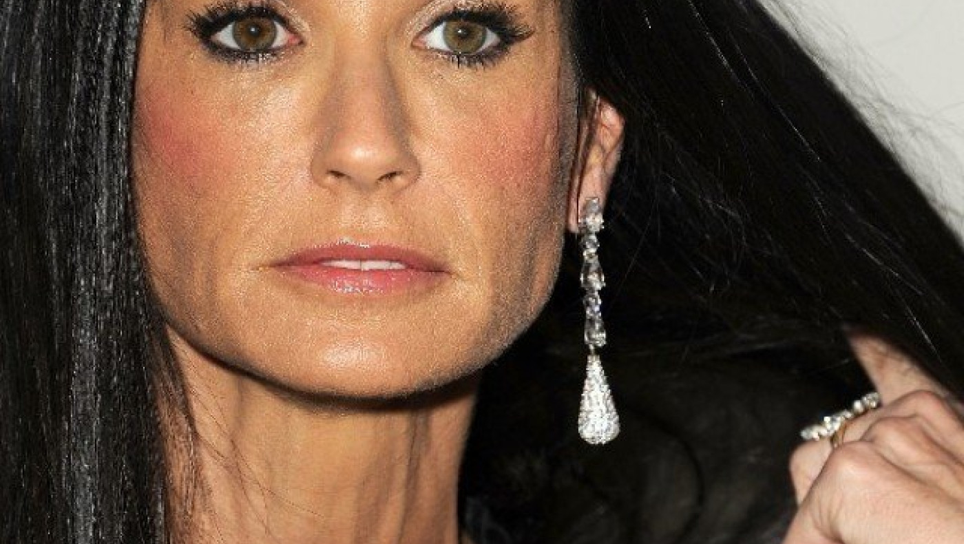 Mirror: Αυτός είναι ο Έλληνας βιαστής της Ντέμι Μουρ