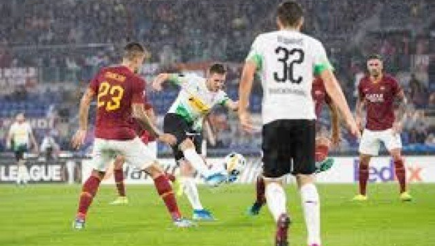 Πέναλτι για... γέλια                   στο Ρόμα-Γκλάντμπαχ (vid)