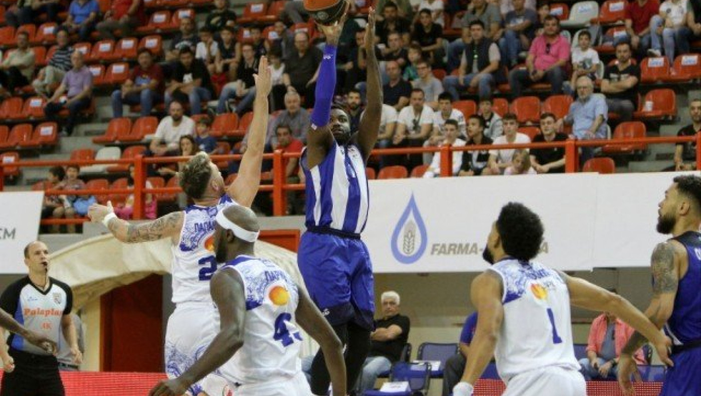 Σπουδαίο διπλό του Ηρακλή, 87-74 τη                             Λάρισα