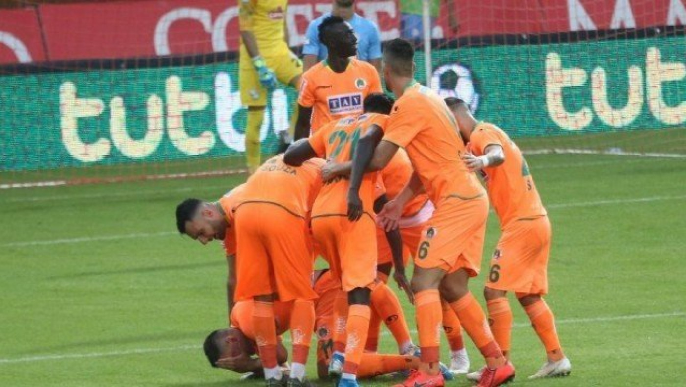 Πεντάρα και κορυφή η...ελληνική Αλάνιασπορ, σκόραρε ο Ενρίκε!