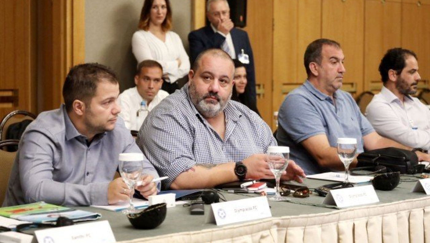 «Τάπα» Γκόμεθ σε Καραπαπά που ζητούσε πέναλτι κατά του ΠΑΟΚ