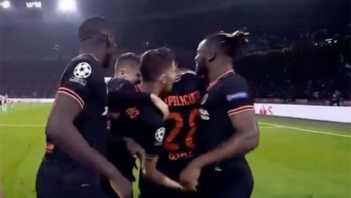 Το περίεργο άγγιγμα του Ζορζίνιο και η επική ατάκα του Μπατσουαγί (v)