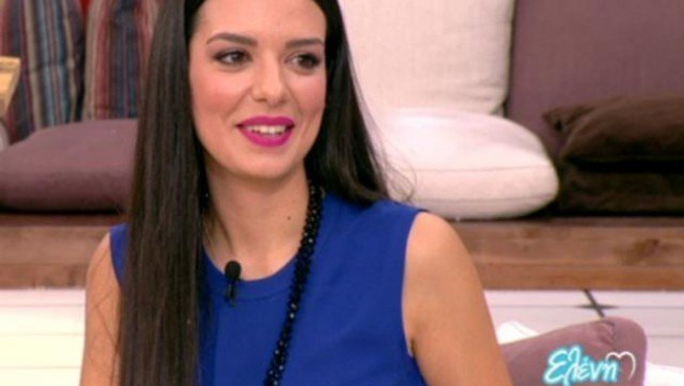 Η Νικολέττα Ράλλη λέει «Yes, I do» με λευκά εσώρουχα και νυφικό (Pic)