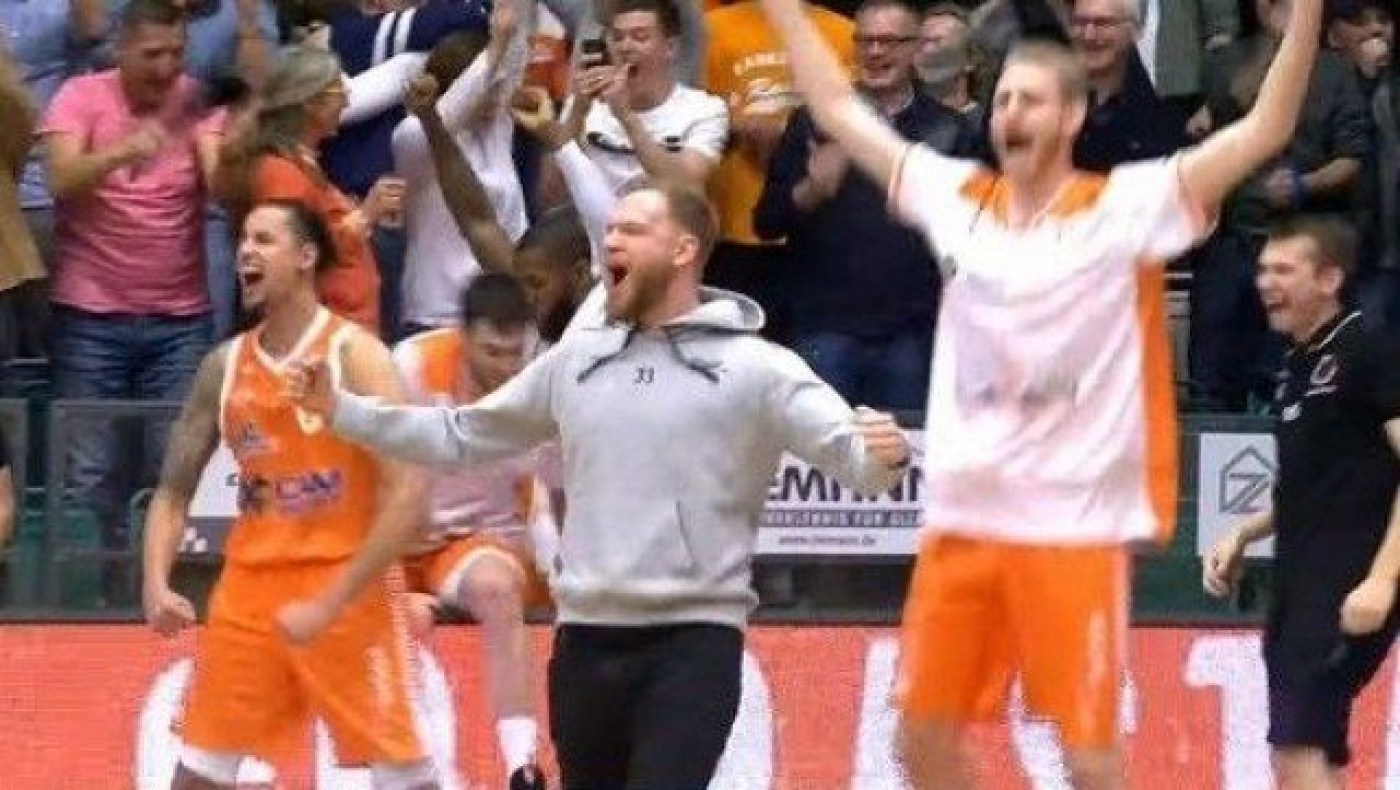 ΑΣΥΛΛΗΠΤΟ: Ανατροπή 25 πόντων από τη Ράστα Βέχτα σε μία περίοδο!