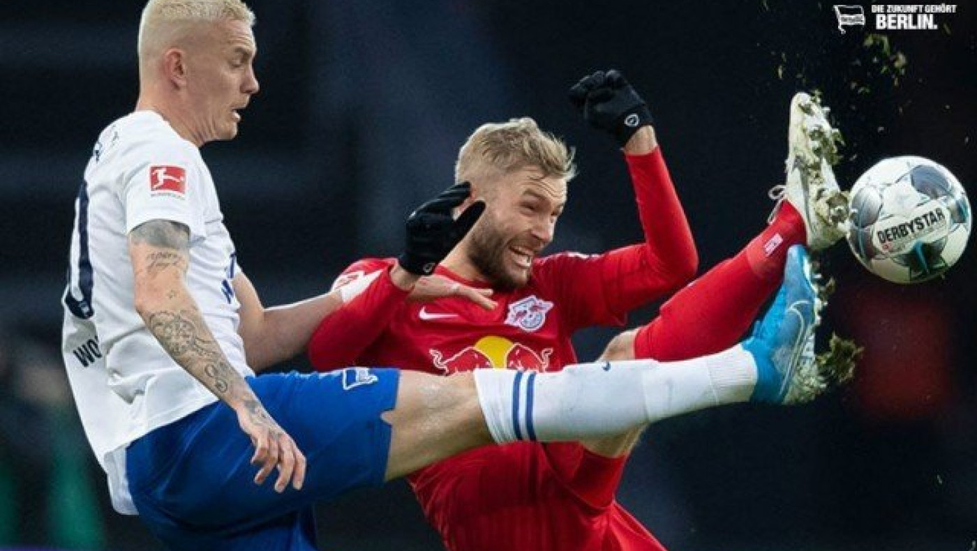 Γκρέμισε το τείχος η Λειψία, -Χ-αμένη           η Σάλκε