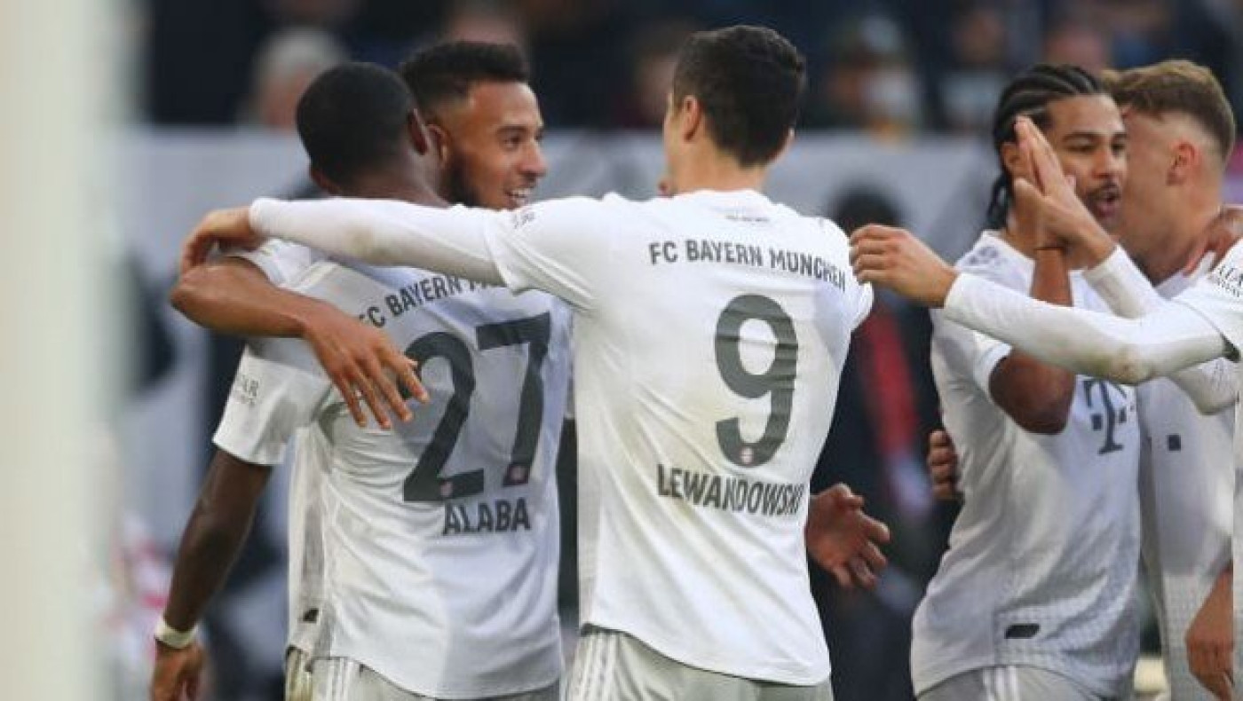 Ολοι δουλεύουν για την Μπάγερν που διέλυσε τη Φορτούνα και ανέβηκε 2η