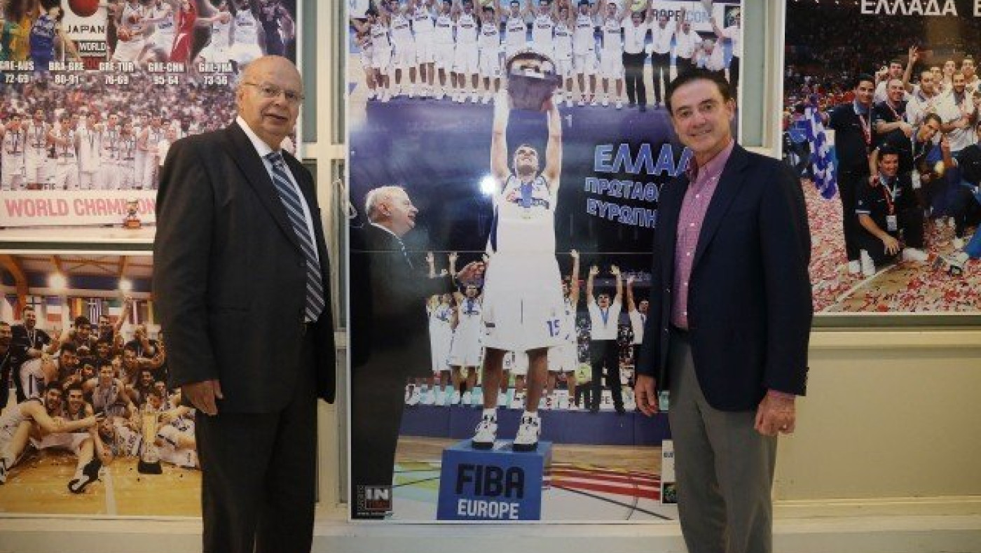 Βασιλακόπουλος: «Ψηλά ο                      πήχης με Πιτίνο»