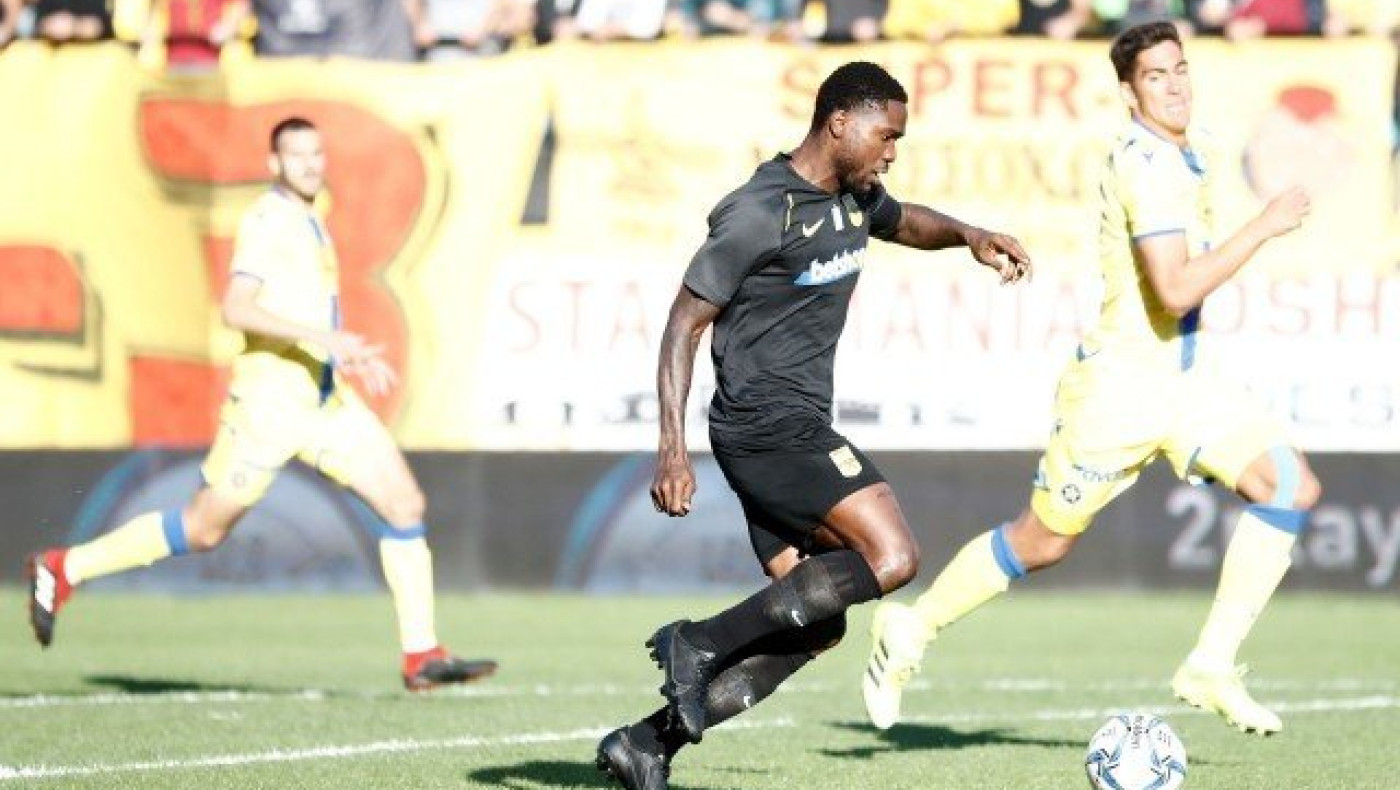 Στο όριο                                                  και ο Ιντέγε