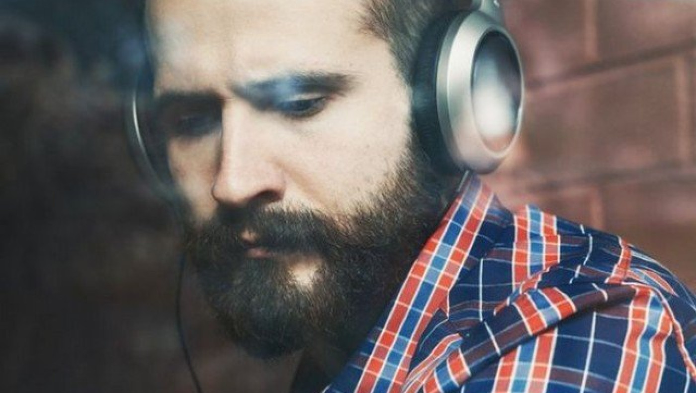 Σε κατάθλιψη ραδιοφωνικός παραγωγός εξαιτίας των Χριστουγέννων