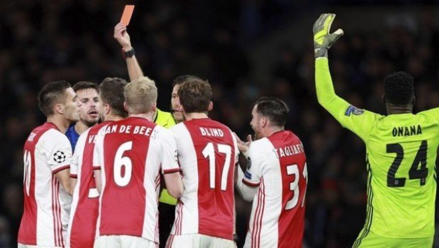 ΑΠΙΣΤΕΥΤΟ: Τσέλσι-Άγιαξ: Δύο αποβολές και πέναλτι στην ίδια φάση!