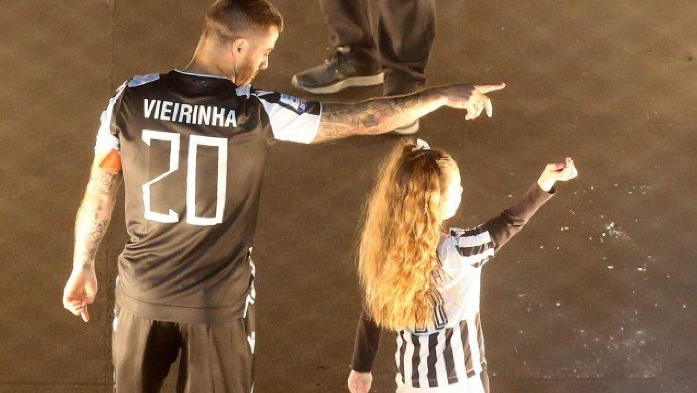 Οικογενειακή ευτυχία για τον Βιεϊρίνια, μήνυμα από Πασχαλάκη (pics)