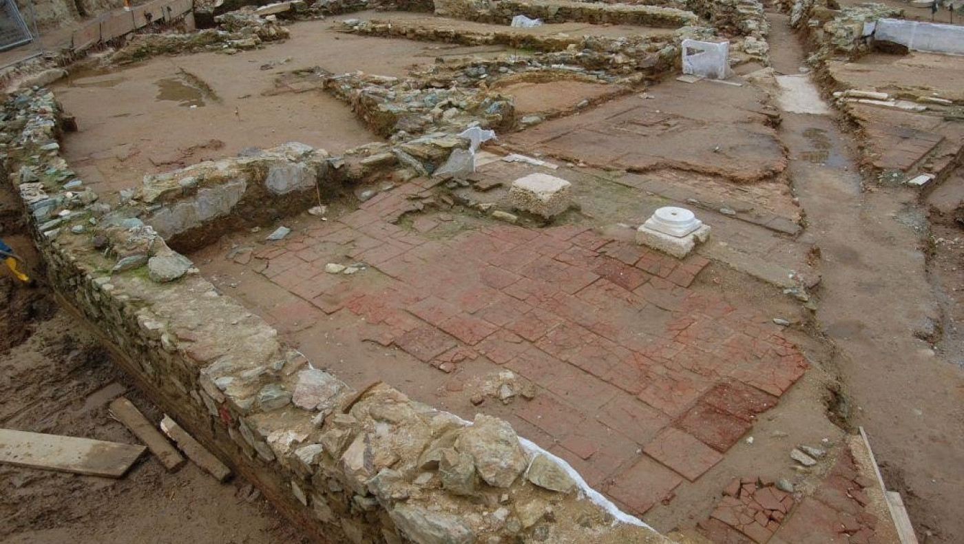 ΕΚΤΑΚΤΟ: Συγκέντρωση για τα αρχαία της Βενιζέλου στο κέντρο