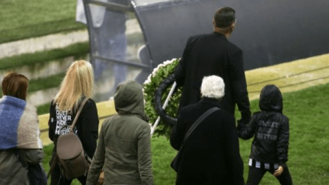 Για τον Κώστα                               εκεί ψηλά!