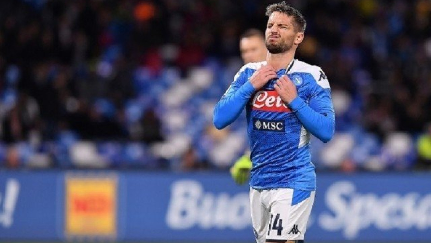 Η κατρακύλα                συνεχίζεται για τη Νάπολι