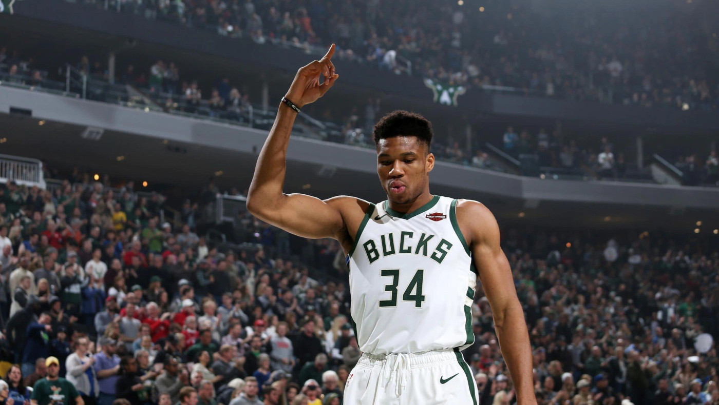 Αποπέμφθηκε ο σύμβουλος για τη ρατσιστική επίθεση στον Αντετοκούνμπο