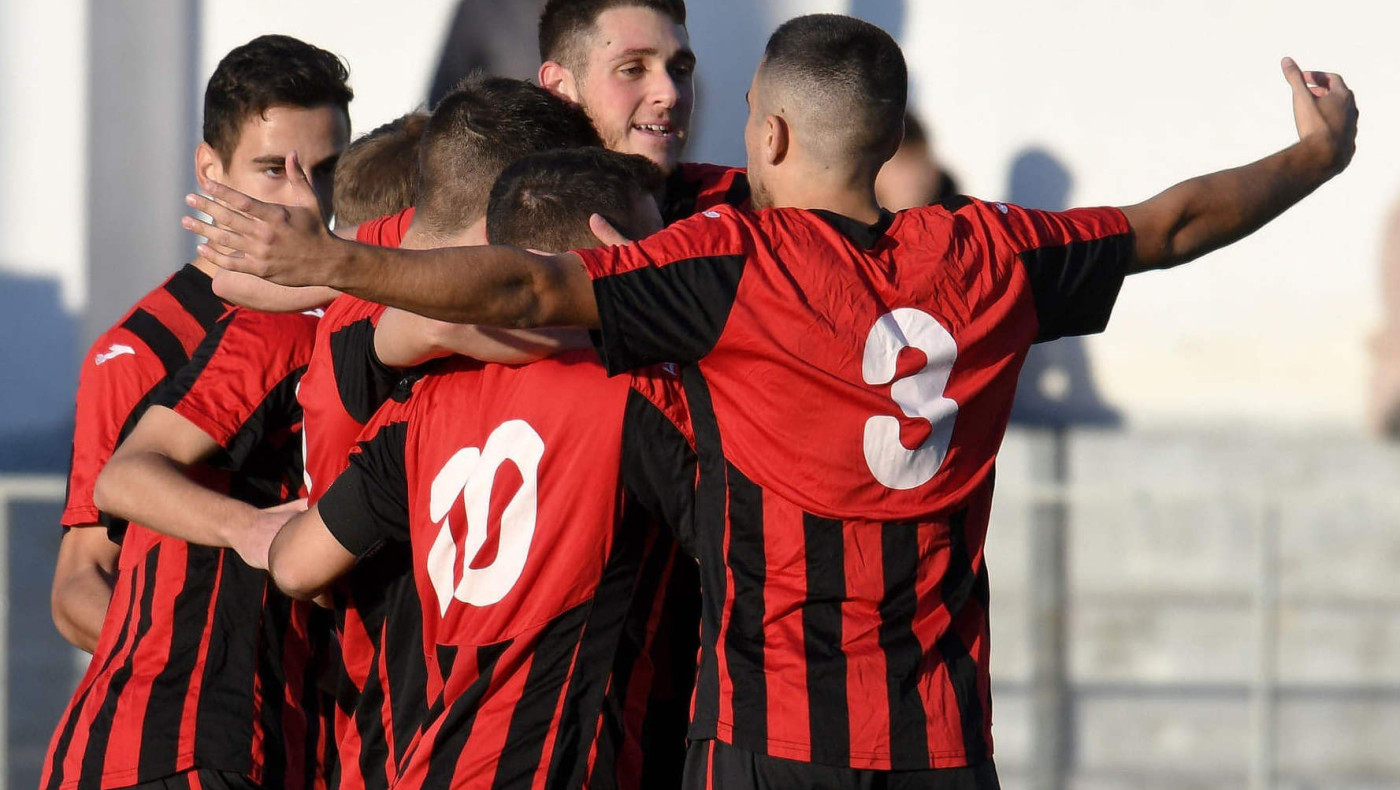 Απόλλων: Η πρώτη ομάδα δεν κατεβαίνει, η δεύτερη έριξε πεντάρα!