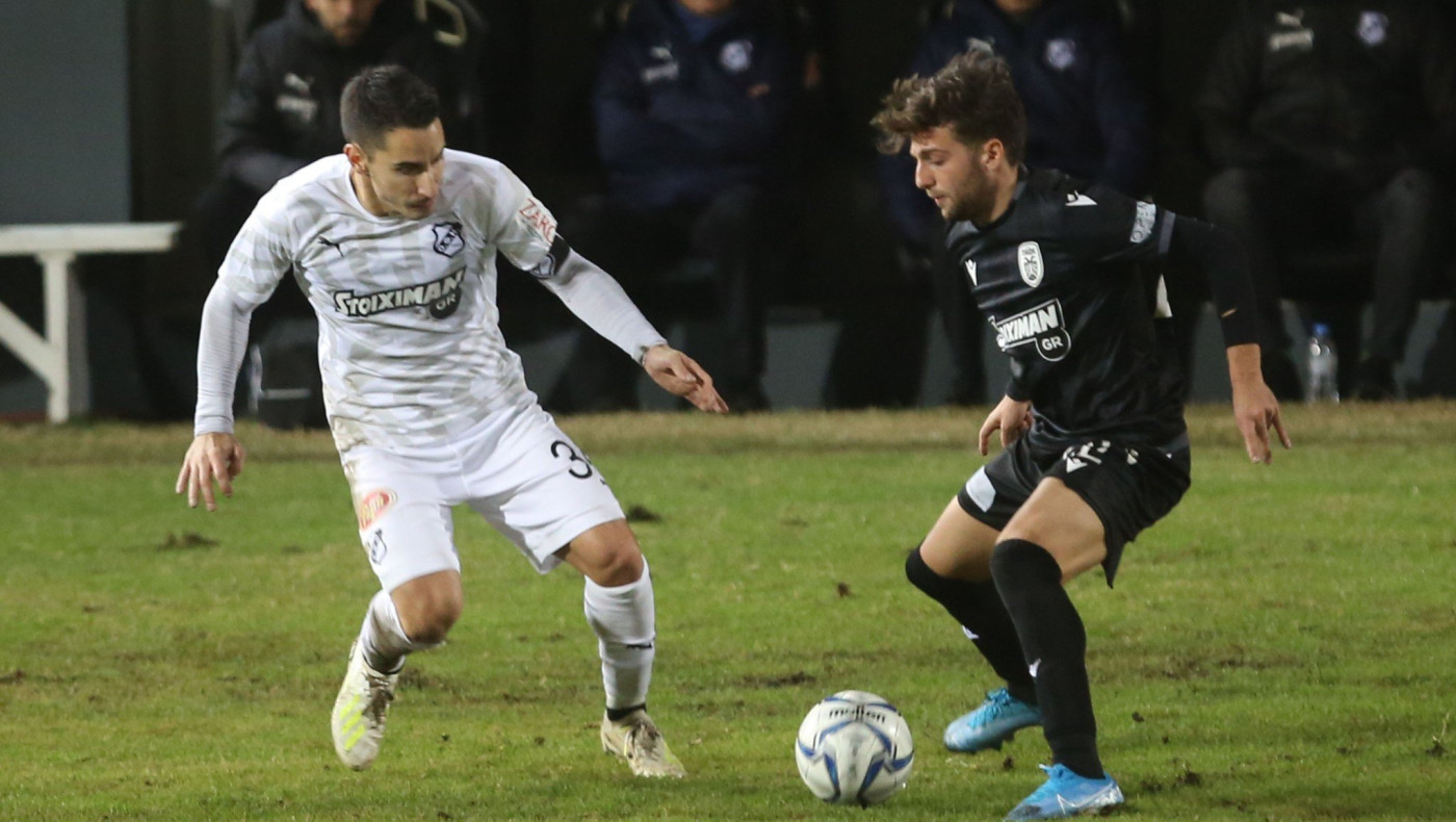 Κρούσεις από το εξωτερικό για τον Λάμπρου