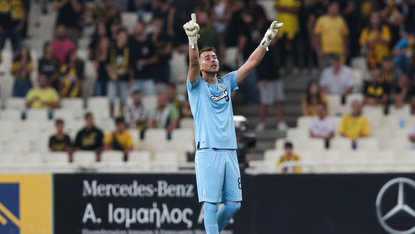 «Ντόπαρε» τον Ζίβκοβιτς στα σέρβικα ο Ιβάν Σαββίδης!