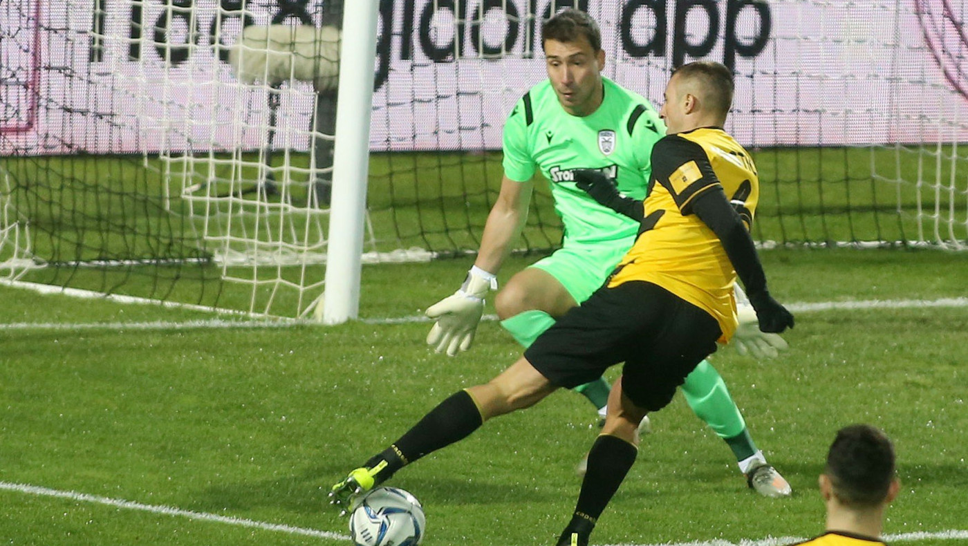 Ακόμη πιο σίγουρος ο Ζίβκοβιτς  μετά την εμφάνισή του με την ΑΕΚ