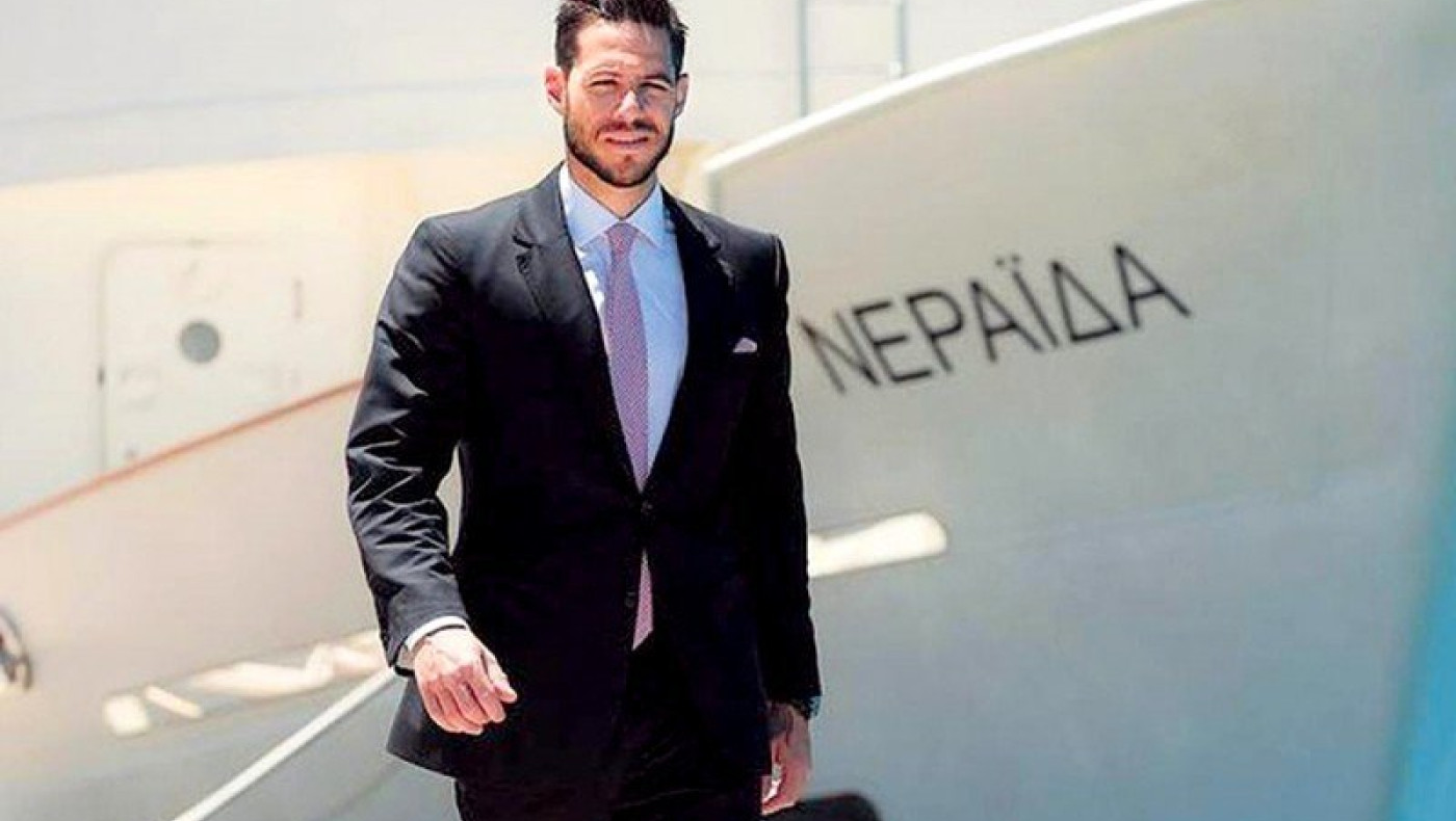 Σκλάβοι και γυμνές χορεύτριες στα γενέθλια του Πάρη Κασιδόκωστα 