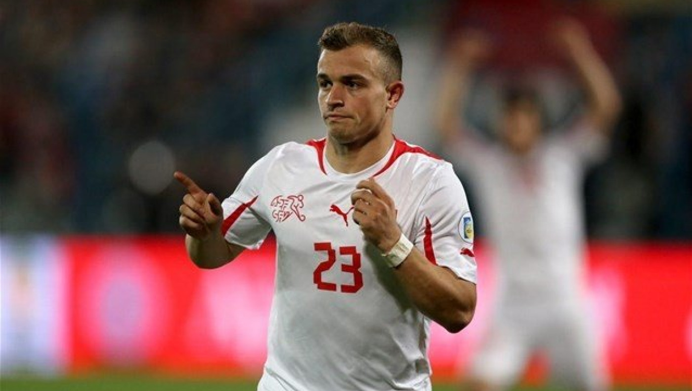 Εξετάζει Σακίρι