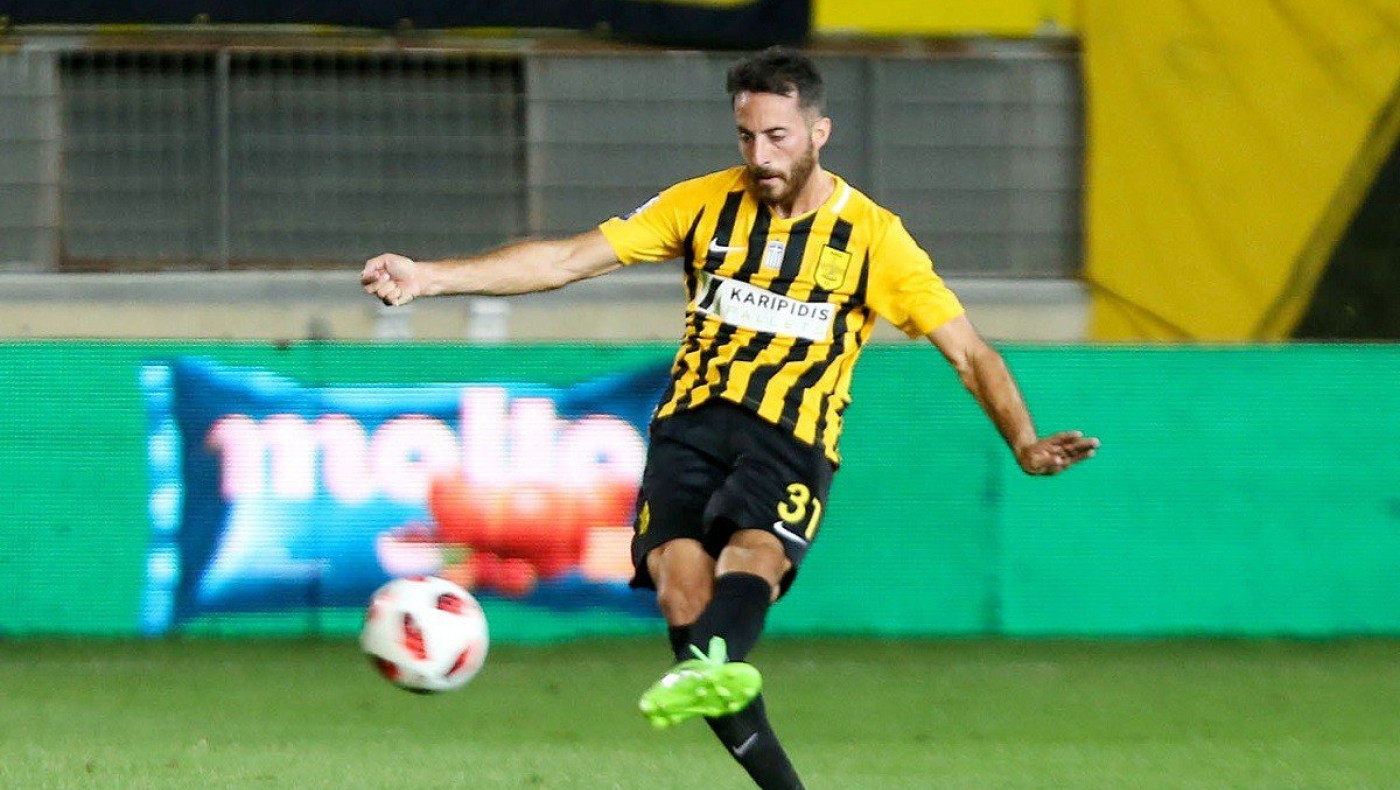 Φερμέρ: «Έπρεπε να γίνει καταγγελία για να πληρωθεί ο Μενέντεθ»